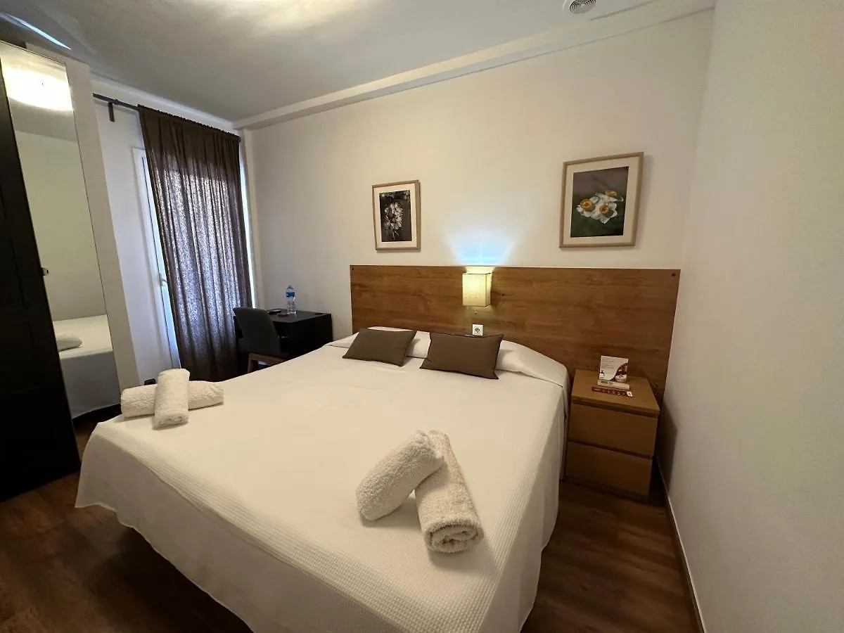 ** Πανσιόν Hostal Alogar Βαρκελώνη Ισπανία