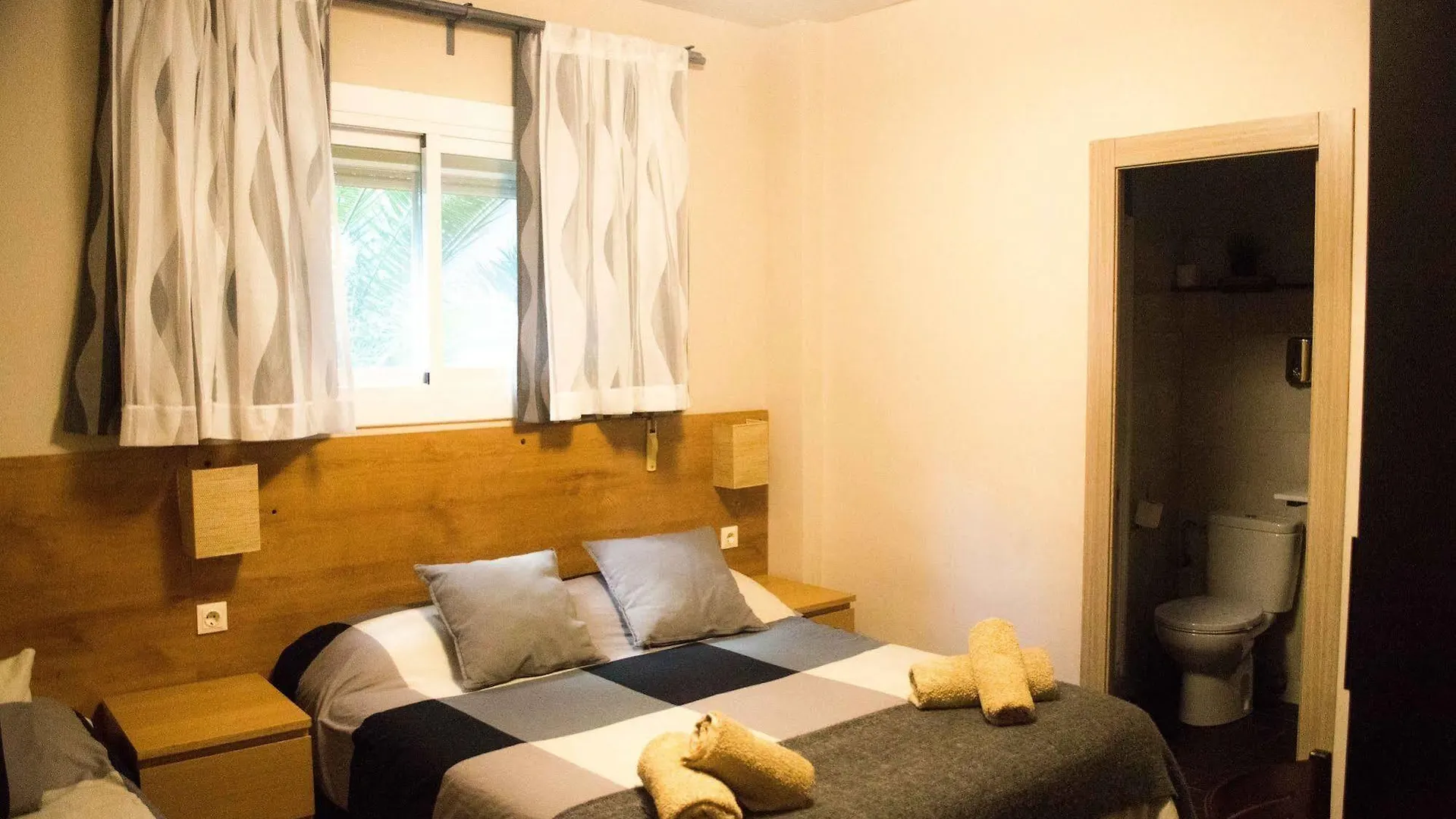 Hostal Alogar Βαρκελώνη 2*,  Ισπανία